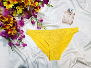 🇳🇿💫🎀Yellow Crochet Bikini Bottom