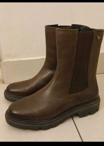 Brown Leather Chelsea Boots