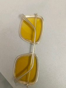 Trendy Yellow Square Sunglasses