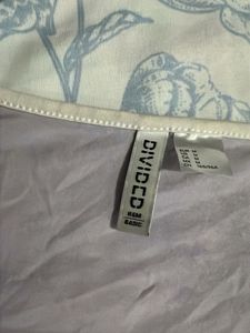 H&amp;M Divided Lilac Cropped Top