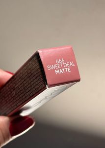 MAC Maximal Matte Lipstic Sweet Deal