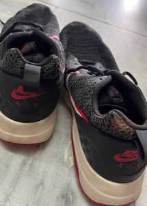 Nike Air Max Motion LW LE Running Shoes