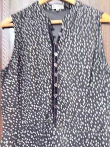 Chic Sleeveless Polka Dot Dress