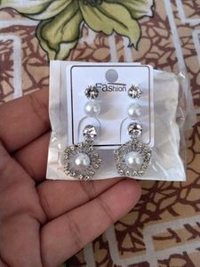 Sparkling Pearl Flower Earrings Set