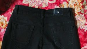 Black Skinny Fit Pants