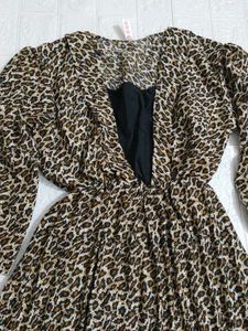 Tranding glamorous dress| tiger print women toppe