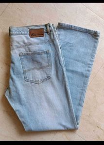 Light Wash Denim Jeans for Men