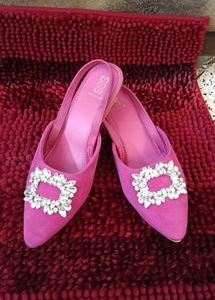 16. Sparkling Pink Slingback Heels
