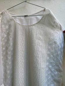 Elegant White Embroidered Kurta
