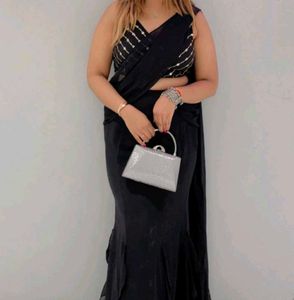 Fishcut Elegant Black Saree with Embellished Blous