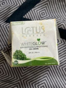 Lotus Herbals WhiteGlow Gel Creme