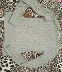 Grey knit sweater 🎀