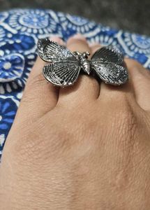 Exquisite Butterfly Ring