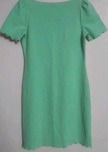 Women Solid Green Sparkly Sheath Dress