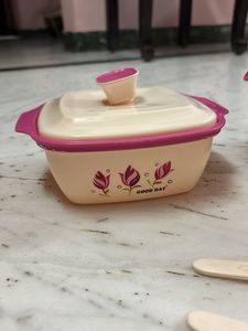3 piece serving bowls and spatula