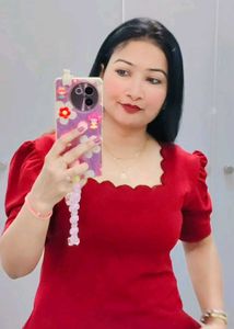 Chic Red Puff Sleeve Top