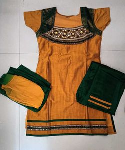Green Kurti Set