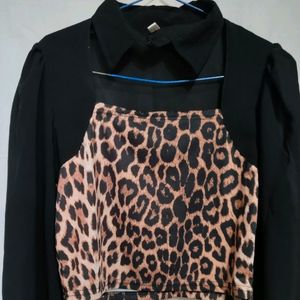 Leopard Printed Balloon Sleeve Top