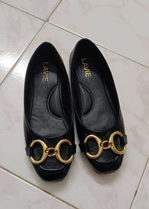 PRICE DROP!!!!lavie loafers women