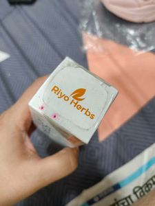 (Sealed) Riyo Herbs Sunscreen Spray
