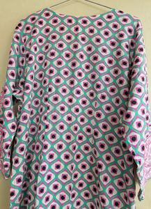 Embroidered V-Neck Kurta