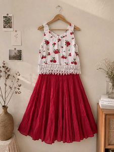 Floral Print Crop Top &amp; Red Skirt Set