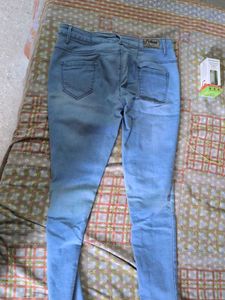 Light Wash Skinny Jeans