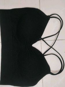 Savana women black criss cross sports bra