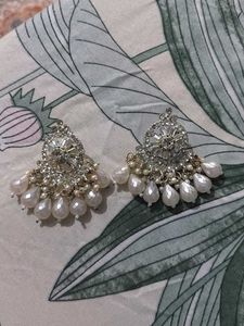 Stunning Pearl &amp; Crystal Dangle Earrings