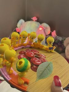 Cute Tweety Bird Figurine Decor
