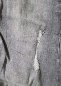 Stylish Women's Grey Denim Jeans