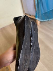 Shiny Black Ballerina Flats