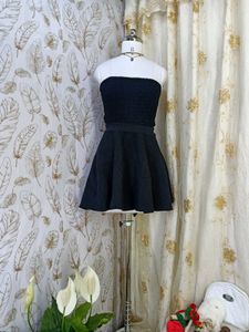 Blavk Woolen Mini Skirt