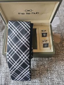 The Tie Hub -  cufflink set