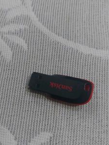 SanDisk Cruzer Blade 4 GB USB Flash Drive