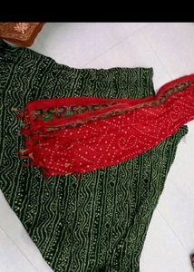 beautiful bandhi chaniya with dupta for navratri