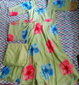 Light Green Floral Kurta Set