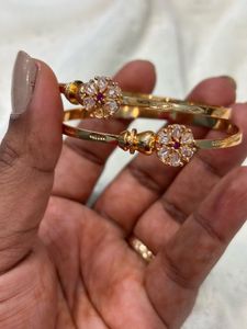 combo of 2 pair set Elegant Gold-Plated Ban