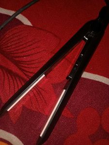 Philips KeraShine Straightener