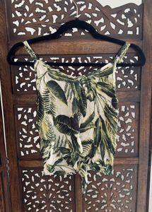 H&M New Tropical Tie Detail Crop Top