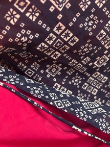 Elegant Sleeveless Kurta with Geometric Print
