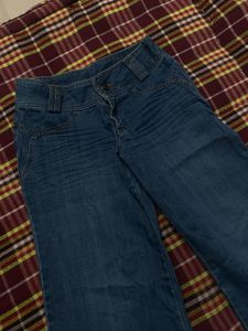 Classic Blue Denim Jeans mid waist
