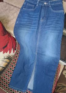 Stylish Denim Maxi Skirt with Front Slit