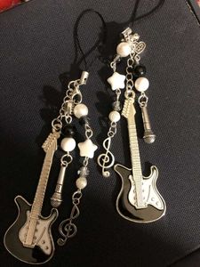 Guitar &amp; Star Keychain