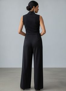 Chic Black Sleeveless Wide-Leg Jumpsuit
