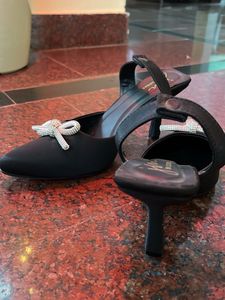 Black Bow Heels