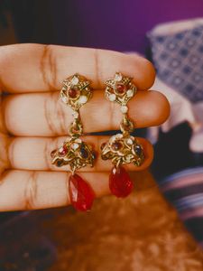 4 Stunning Jhumka Earrings