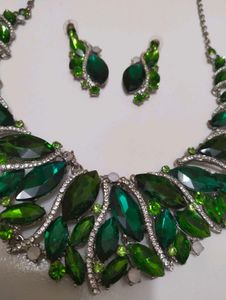 Emerald Green Statement Necklace &amp; Earrings Set