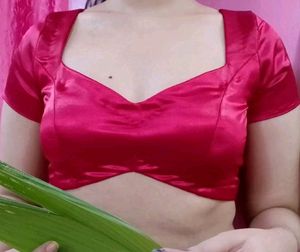 Backless Red ♥️