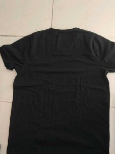 Basics Black V-Neck T-Shirt